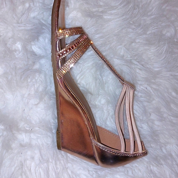 New York Transit rose gold heels, size 7 womens - Picture 2 of 6